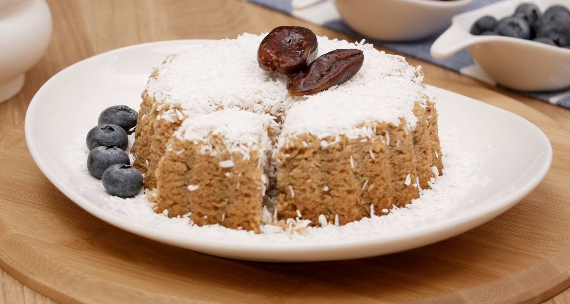 kokosowe-ciasto-z-daktylami-2.jpeg